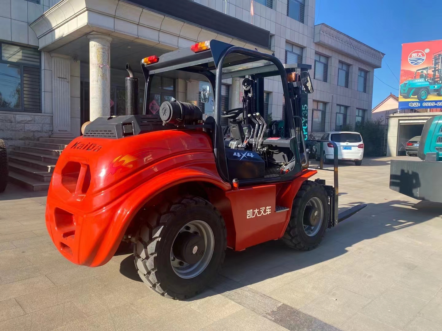 2025评价高的越野四驱叉车加工厂家排行榜单:轻量化设计潮流，新材料应用技术分享